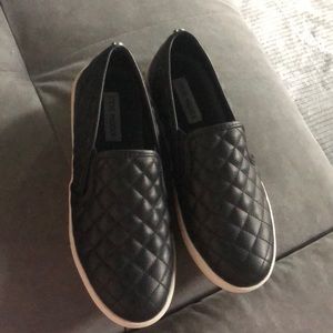 Steve Madden Women’s Ecentrq black shoes size 10